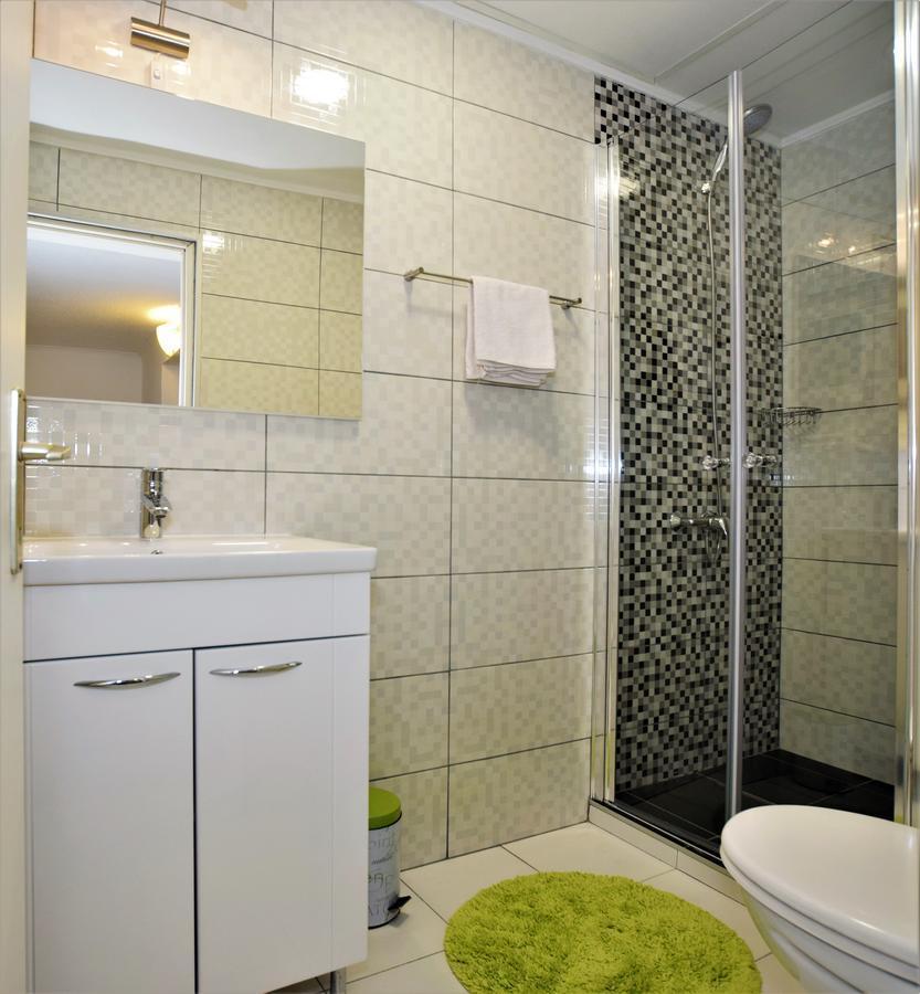 Apartment Gacka Оточац Екстер'єр фото